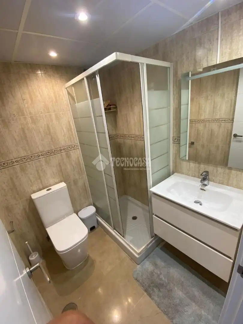 Baño de Piso en venta en Manilva con Aire acondicionado y Terraza