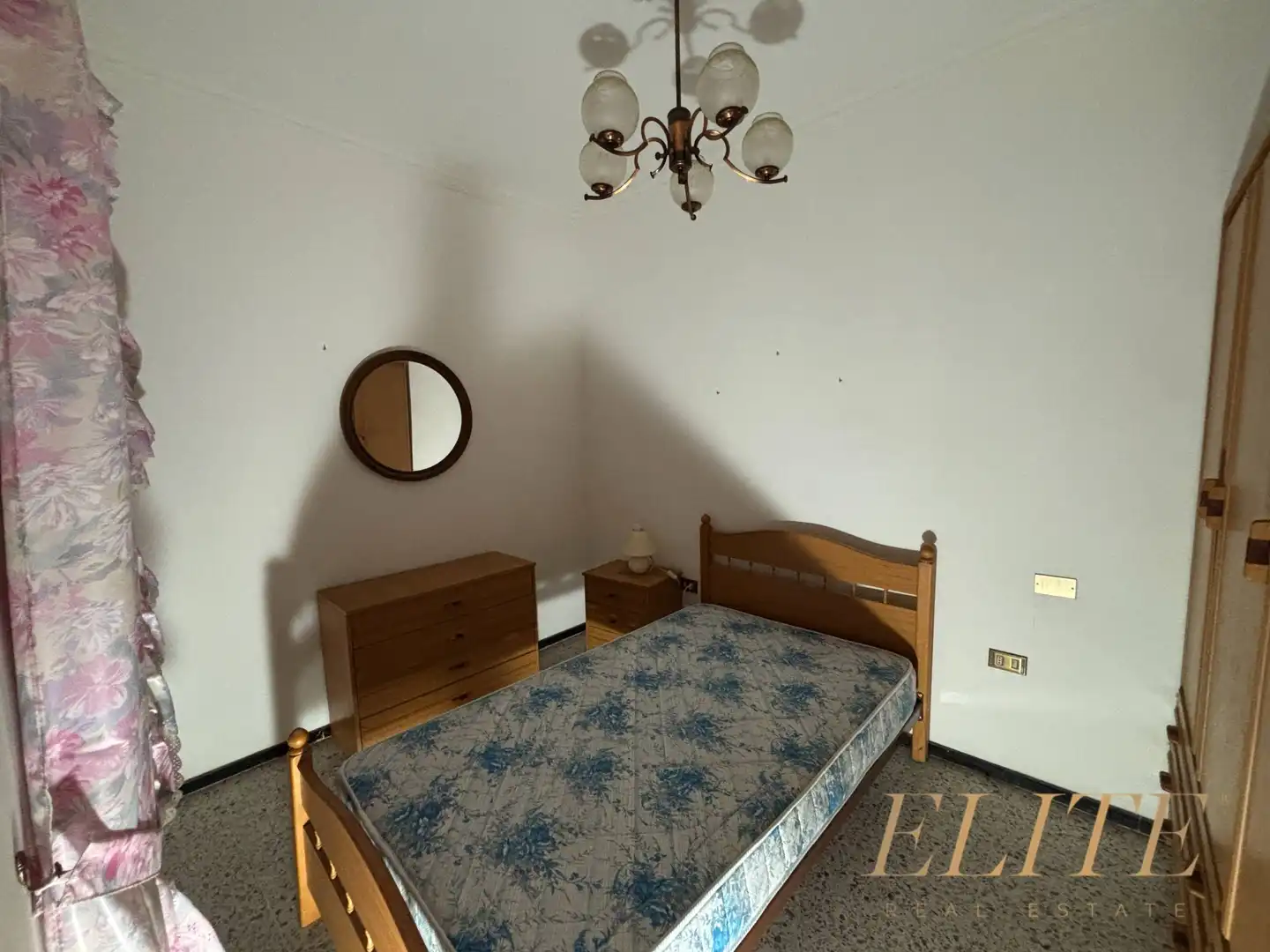 Dormitori de Casa adosada en venda en Telde