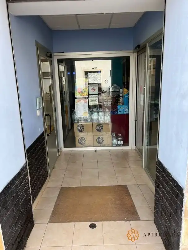 Commercial properties for sale in La Zaida  with Air Conditioner and Furnished
