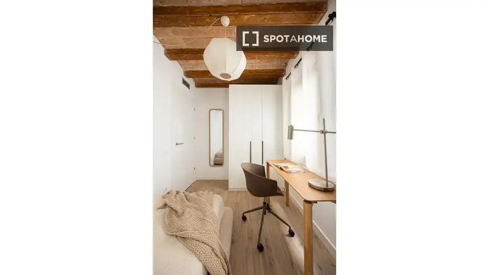 Flat with terrace to rent in Ciutat Vella, imagen 19