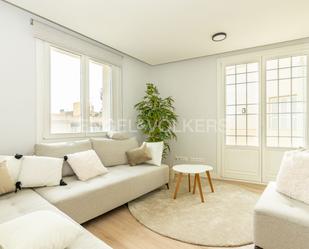 Living room of Attic to rent in  Madrid Capital  with Air Conditioner, Heating and Terrace