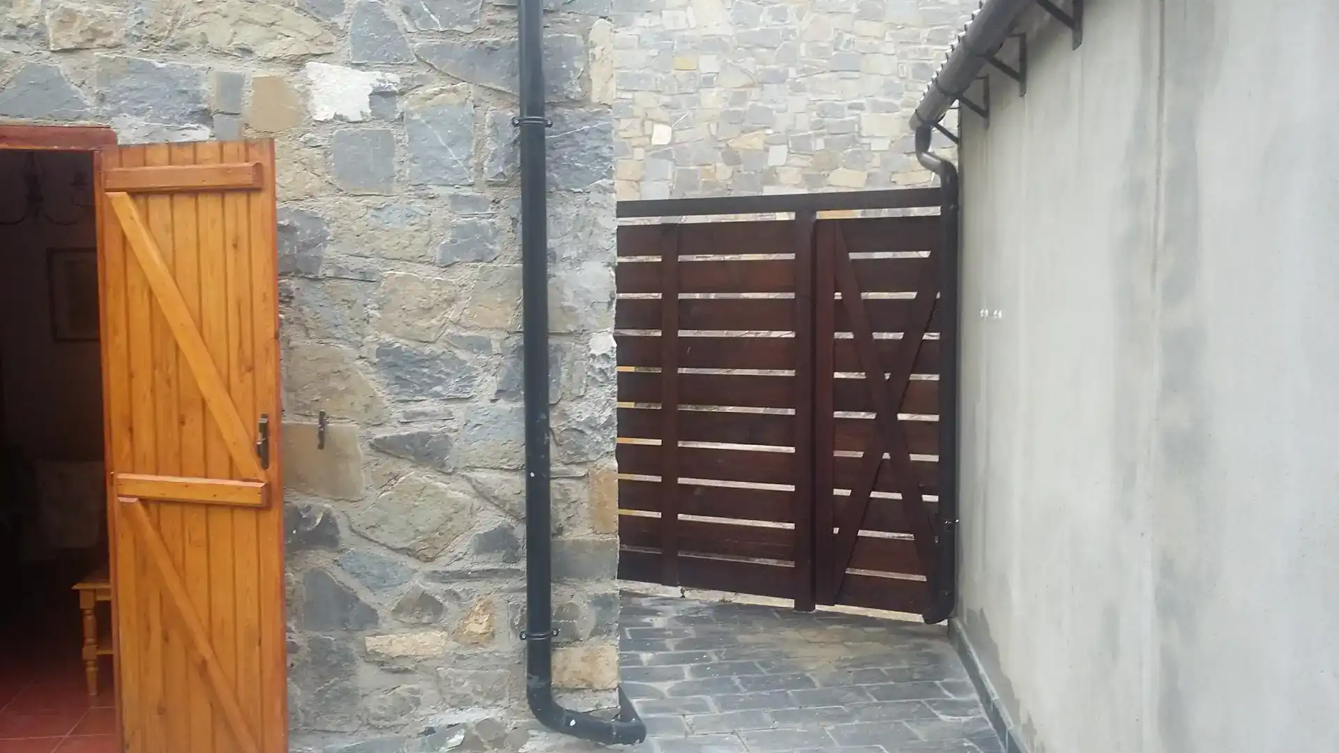 Außenansicht von Einfamilien-Reihenhaus zur Miete in Villanova, Huesca