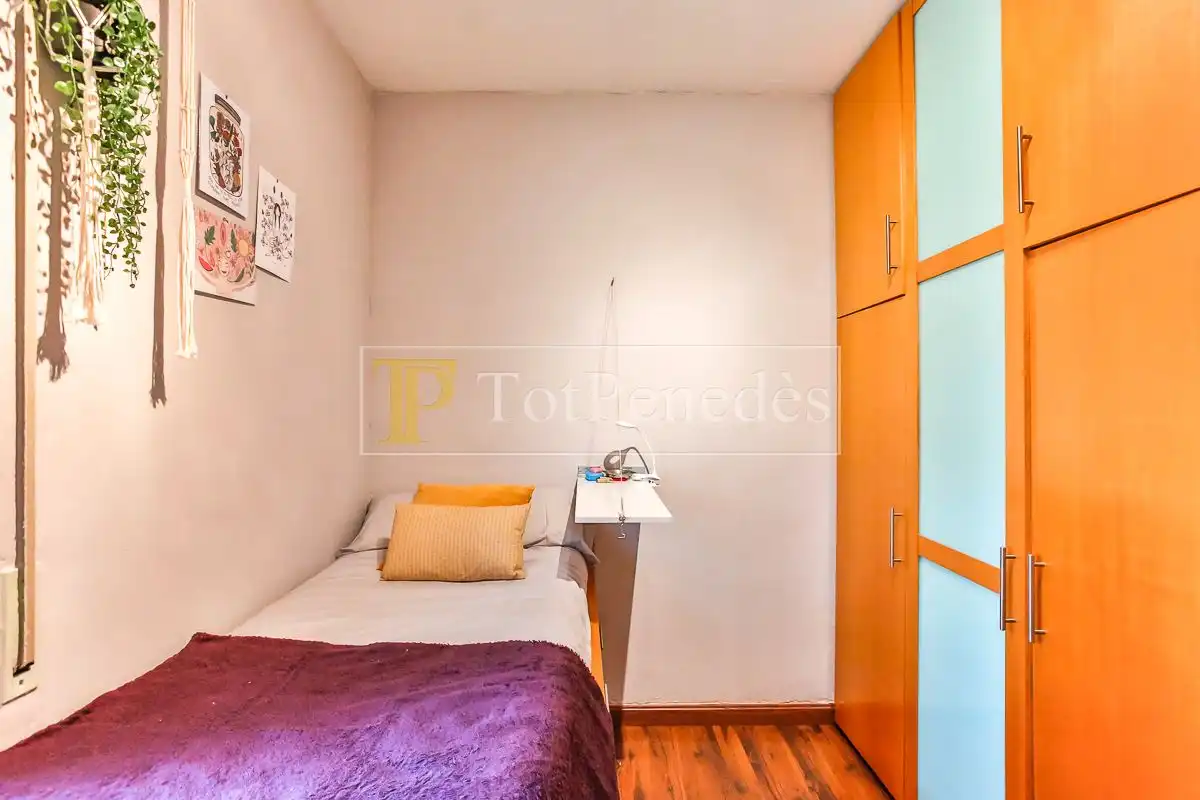 Bedroom of Houses for sale in Torrelles de Foix  with Air Conditioner, Heating and Private garden