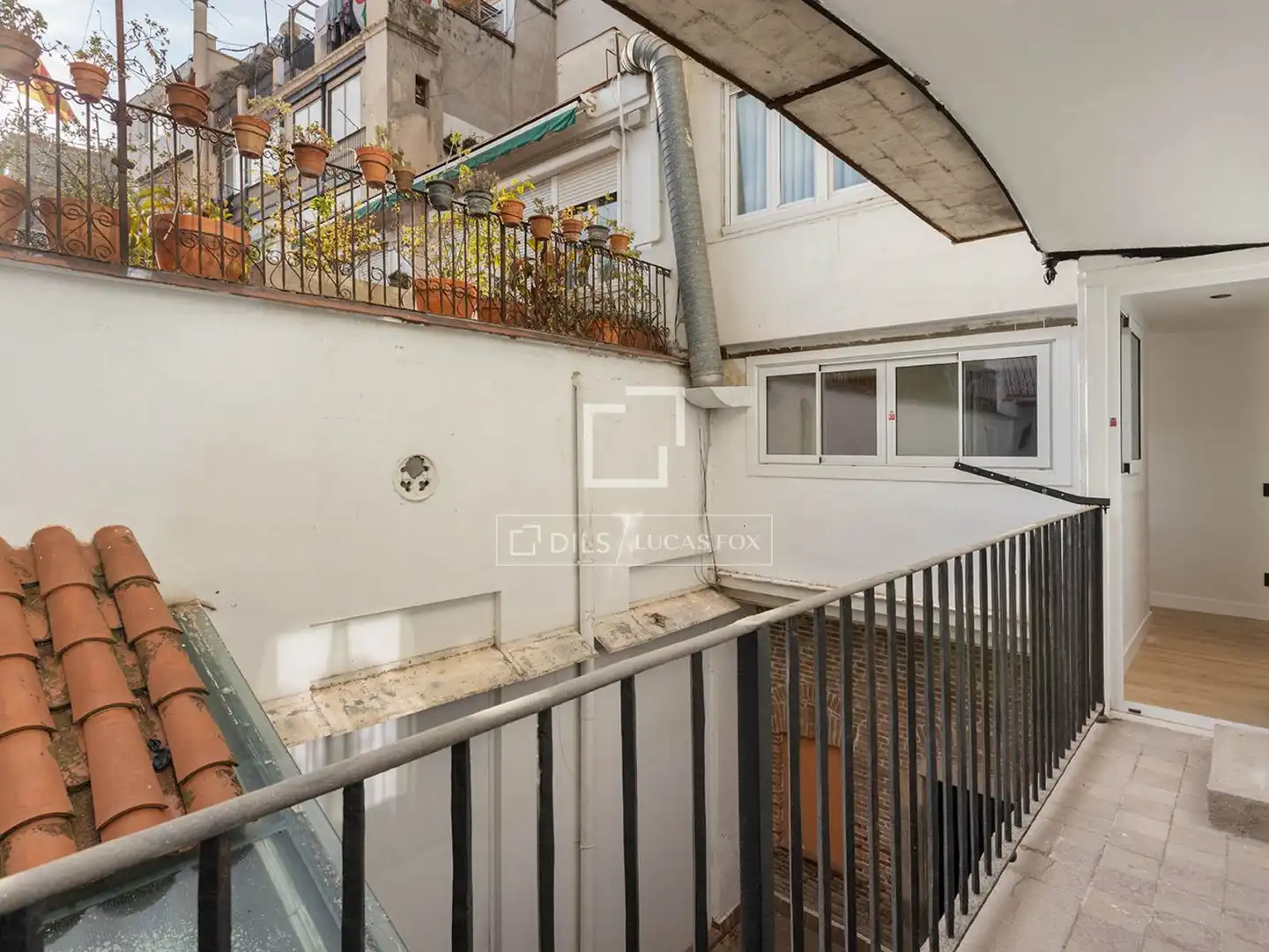 Terrassa de Pis en venda en Barcelona amb Aire condicionat, Parquet i Traster