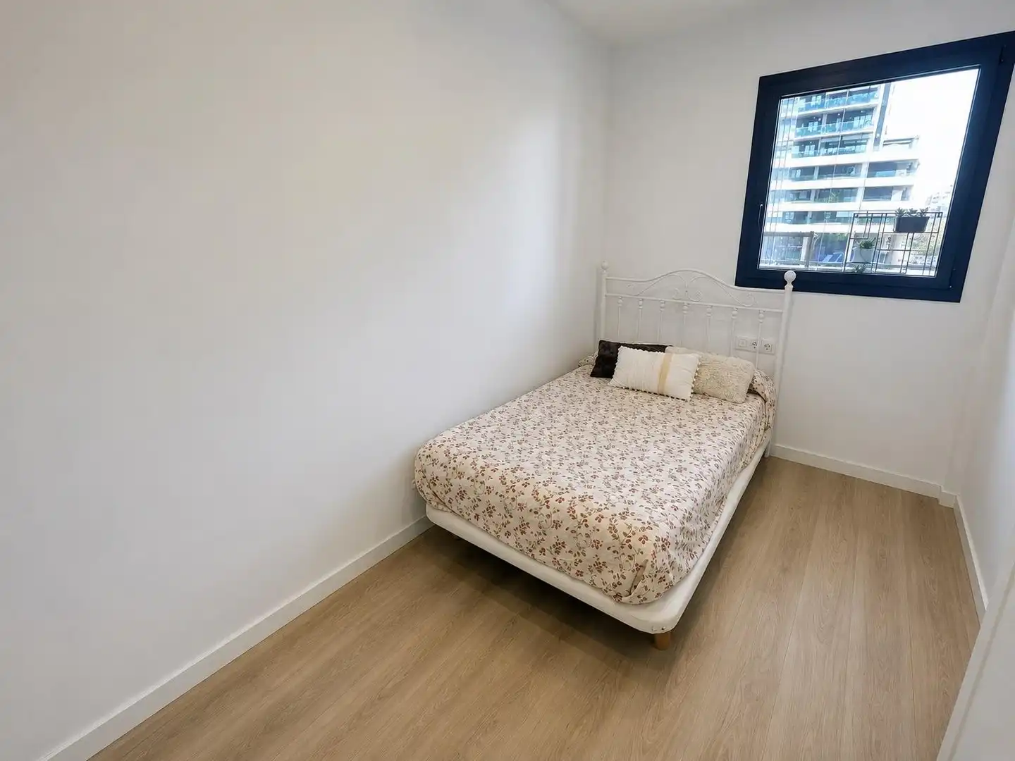 Habitación de Piso de alquiler en Badalona con Calefacción, Parquet y Trastero
