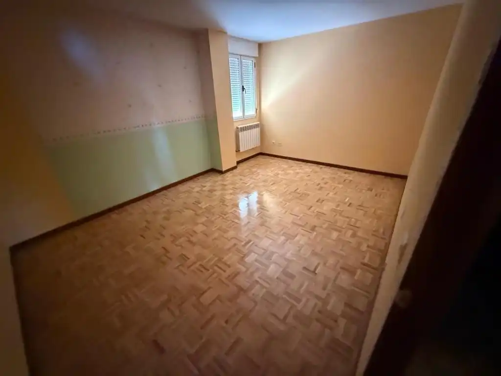 Flat with lift for sale in Villaquilambre, imagen 2