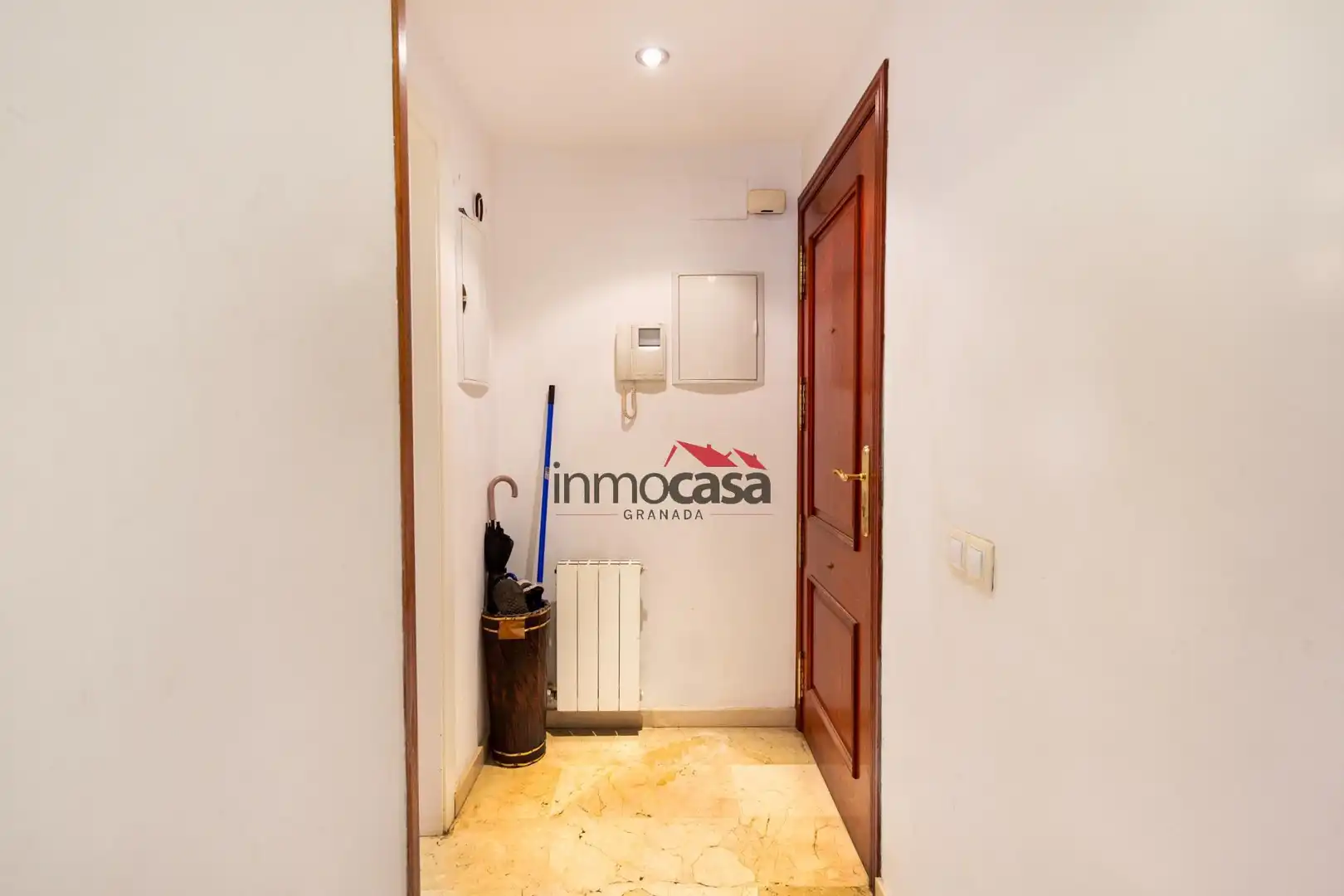 Piso en venta en Armilla con Trastero