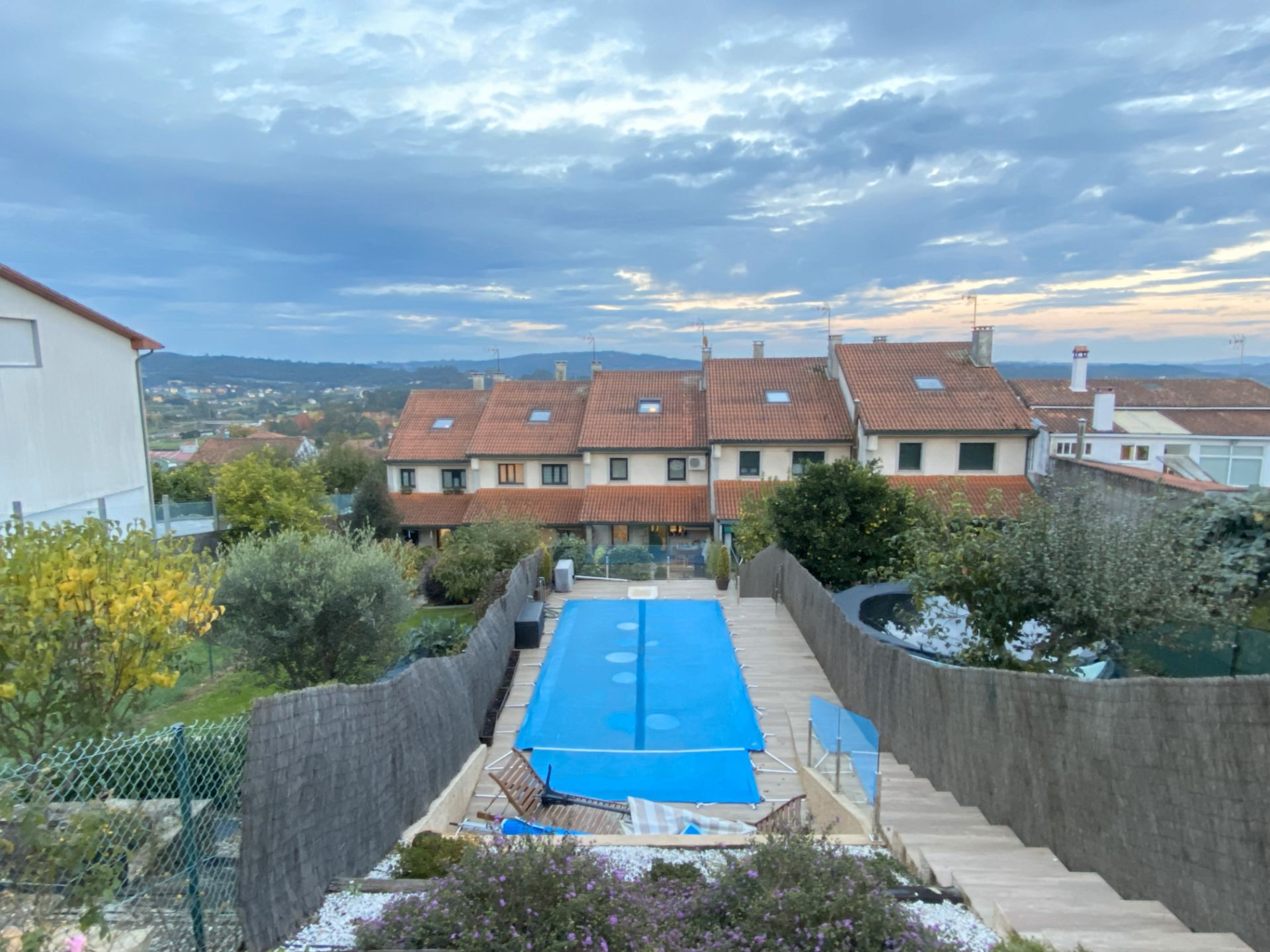 Swimming pool of Single-family semi-detached for sale in Santiago de Compostela   with Heating, Private garden and Terrace