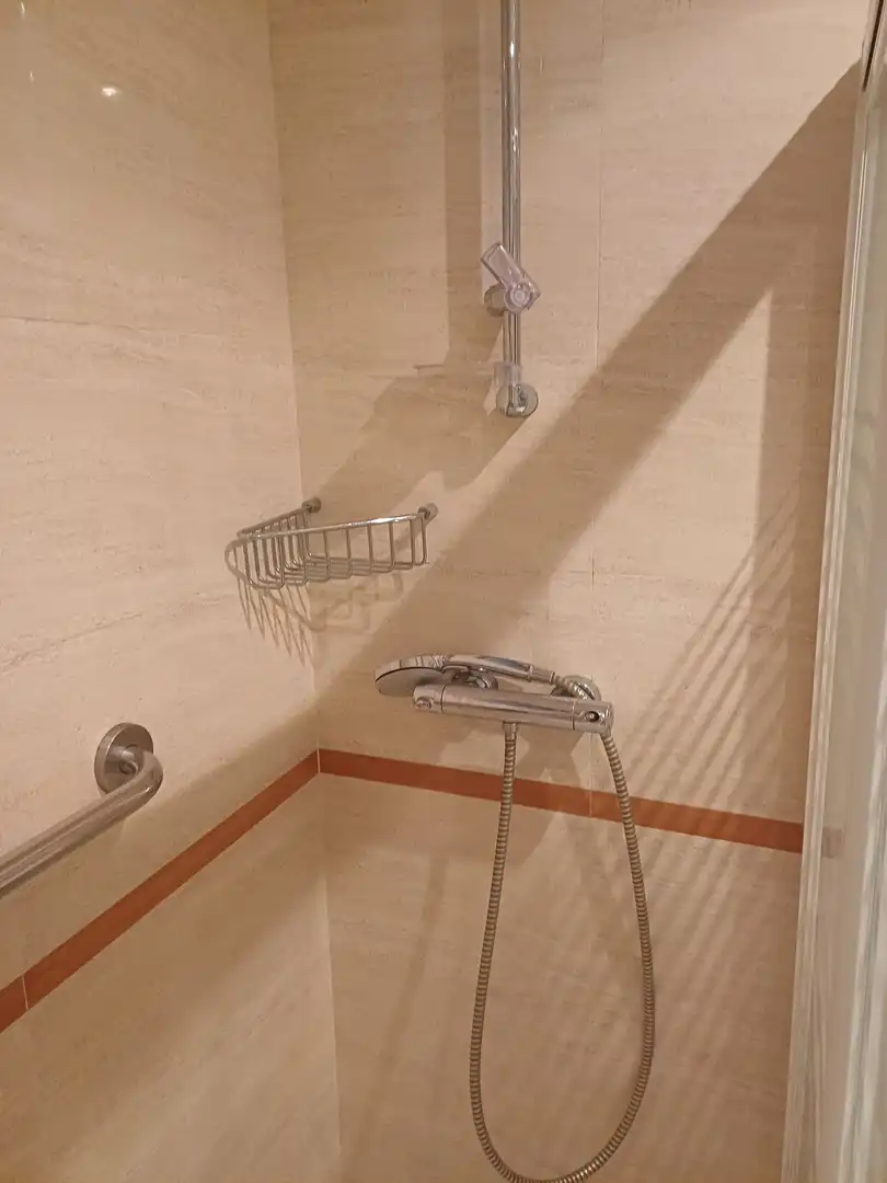 Bathroom of Flat for sale in A Coruña Capital   with Heating, Terrace and Storage room