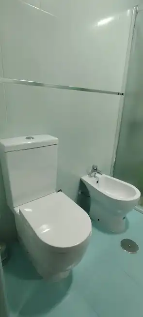 Badezimmer von Wohnung zum Verkauf in Linares mit Klimaanlage, Heizung und Privatgarten