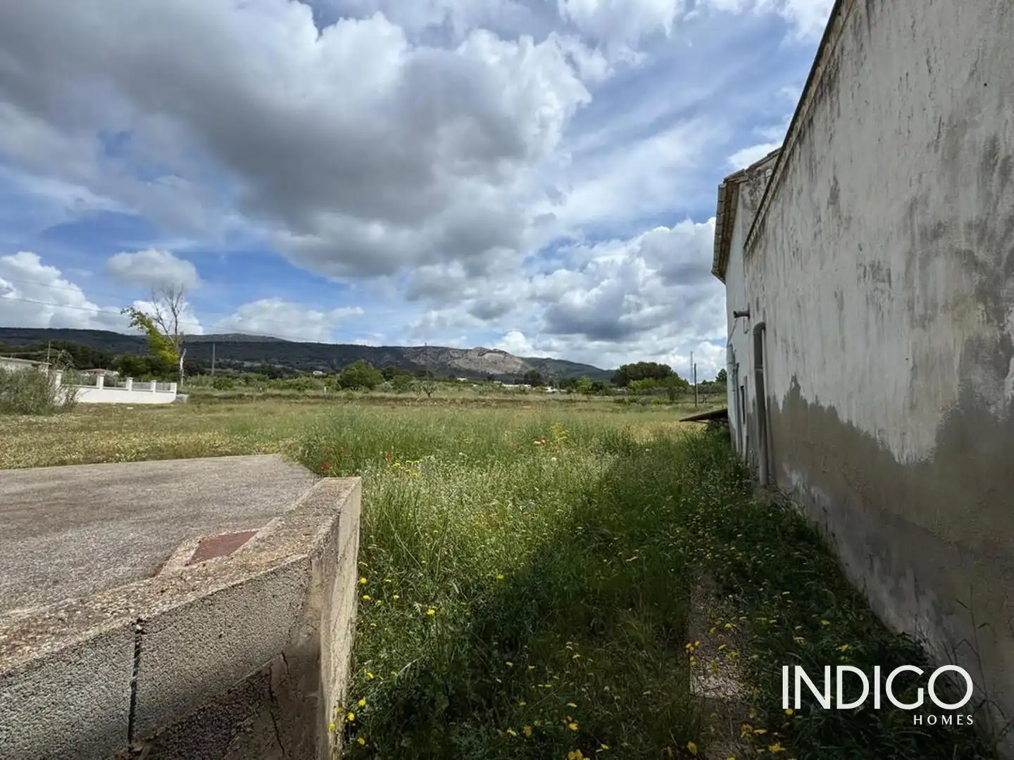 Casa adosada en venda en Ibi amb Calefacció, Traster i Moblat