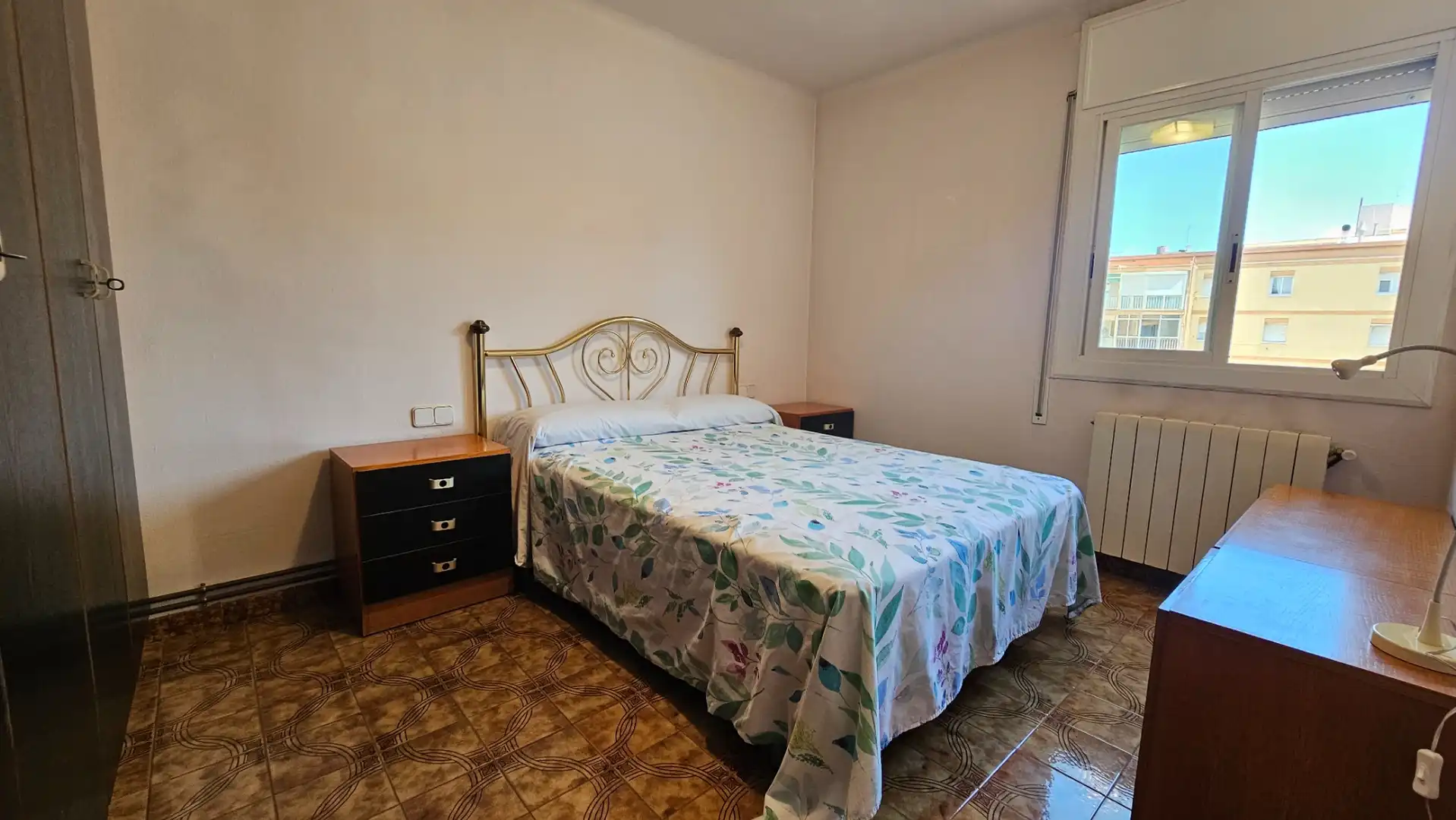 Schlafzimmer von Wohnung zum Verkauf in Sabadell mit Klimaanlage, Heizung und Balkon