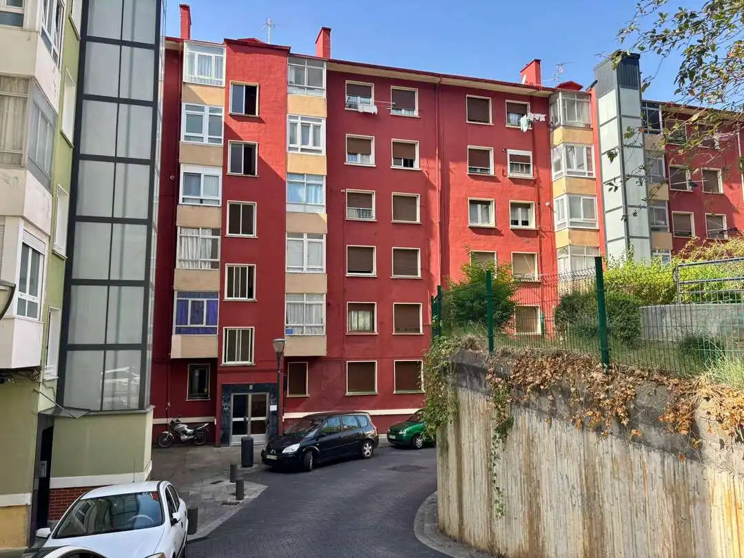 Exterior view of Flat for sale in Bilbao   with Heating and Furnished
