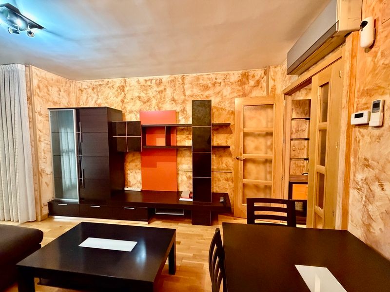 Living room of Flat for sale in  Madrid Capital  with Air Conditioner and Heating