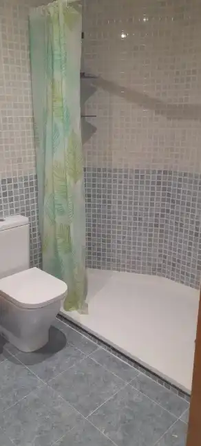 Bathroom of Flat for rent in Torrent  with Air Conditioner, Furnished and Oven