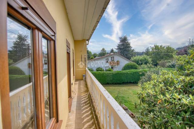 Casa-chalet en Venta en Escobedo