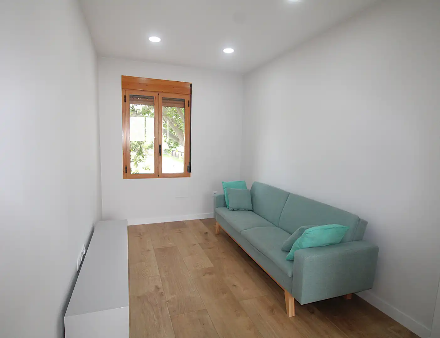 Sala d'estar de Apartament de lloguer en Valencia amb Parquet, Moblat i Forn
