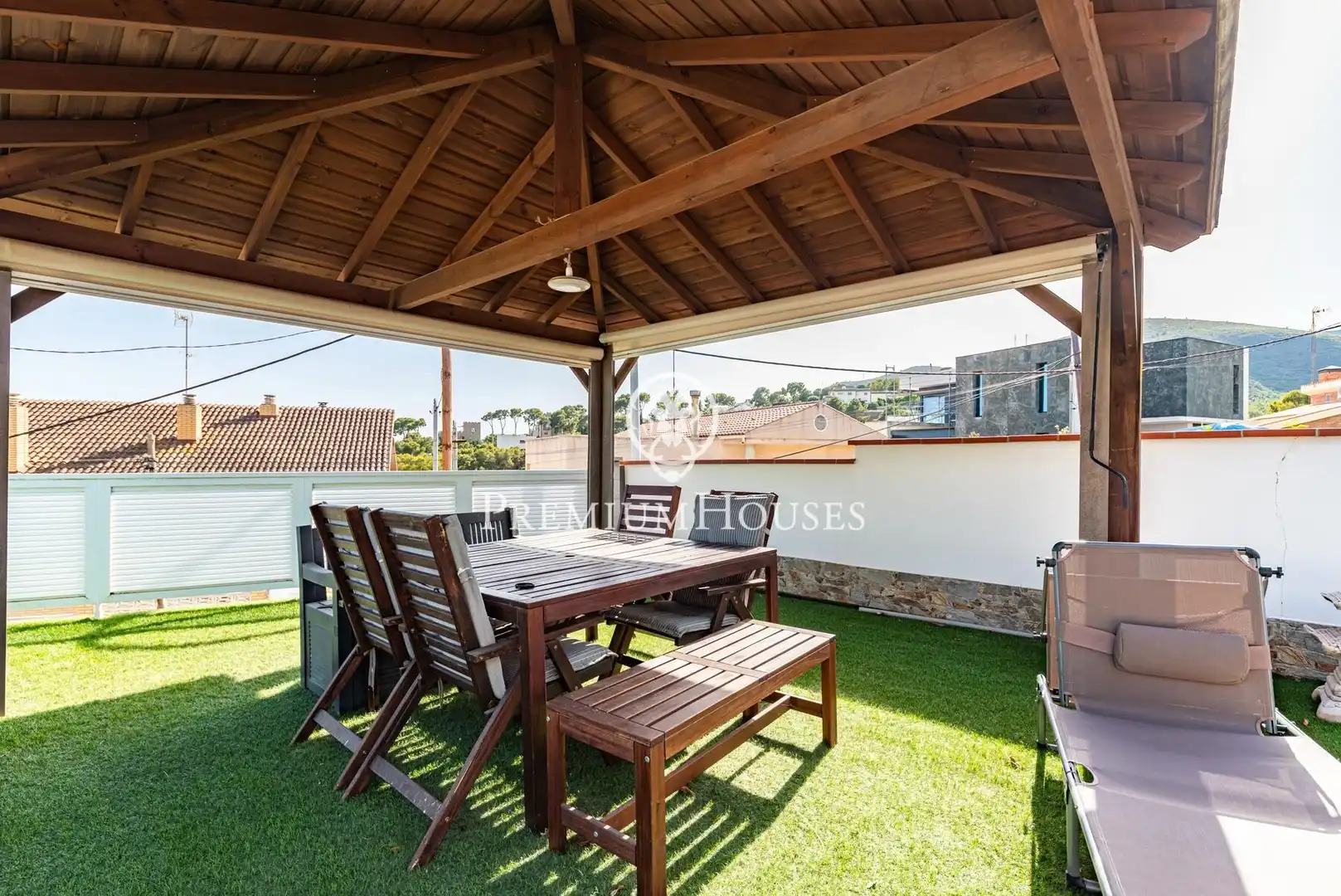 Terrassa de Casa adosada en venda en Castelldefels amb Aire condicionat, Calefacció i Jardí privat