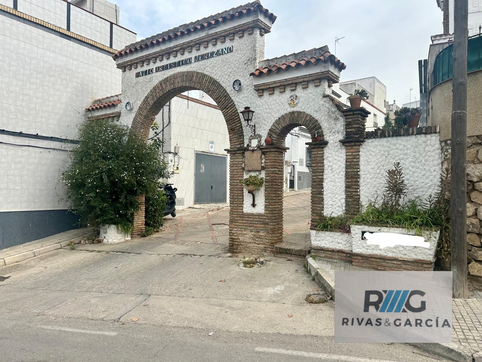 Casa adosada en venda a Picadueñas