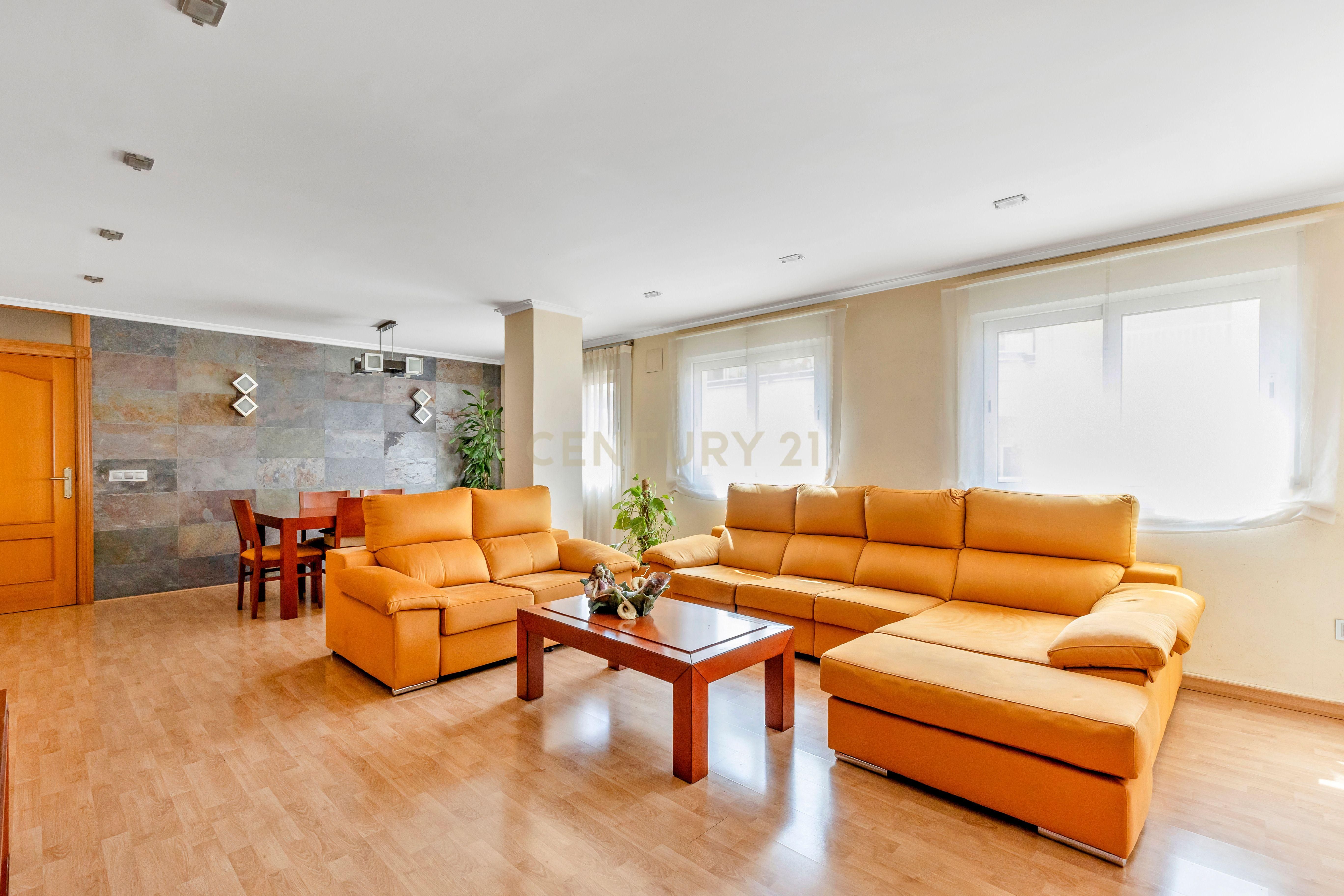Living room of Apartment for sale in Torrevieja  with Air Conditioner, TV and Balcony