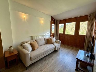 Pis amb ascensor en venda a Passatge de l’Asó
