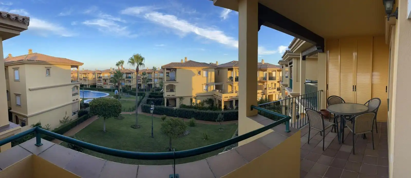 Exterior view of Flat for rent in Chiclana de la Frontera  with Air Conditioner, Furnished and Oven