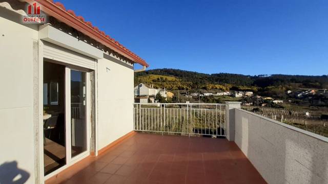 Casa-chalet en Venta en Ribadavia