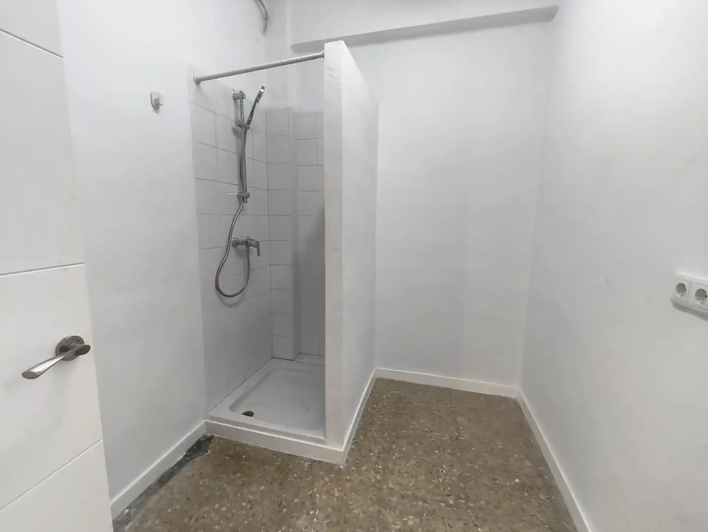 Baño de Local de alquiler en Almàssera con Aire acondicionado