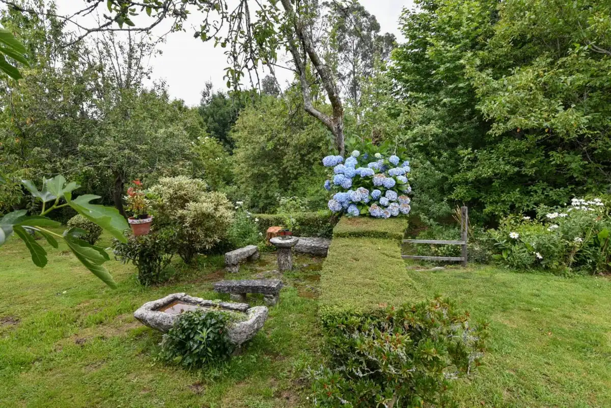 Jardí de Casa o xalet en venda en Mondariz amb Jardí privat, Terrassa i Traster
