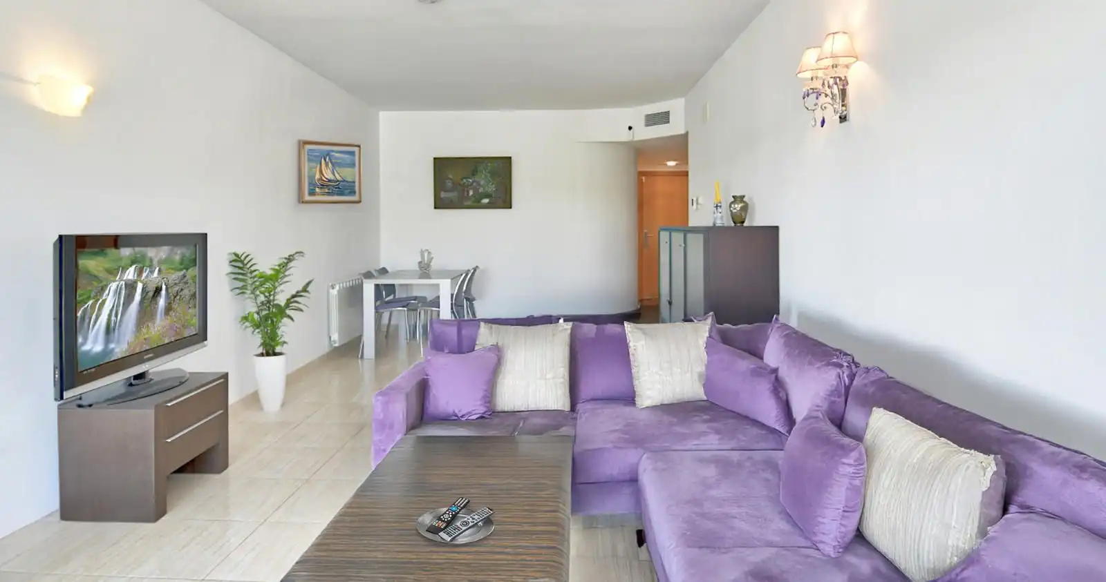 Sala de estar de Piso en venta en Castell d'Aro, Platja d'Aro i s'Agaró con Aire acondicionado, Calefacción y Terraza