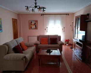 Living room of Flat for sale in Baza  with Air Conditioner, Heating and Storage room