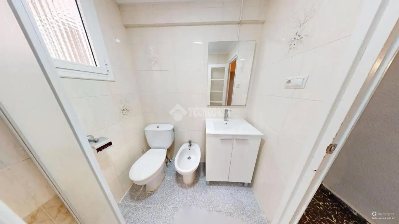 Baño de Piso en venta en Valencia con Balcón