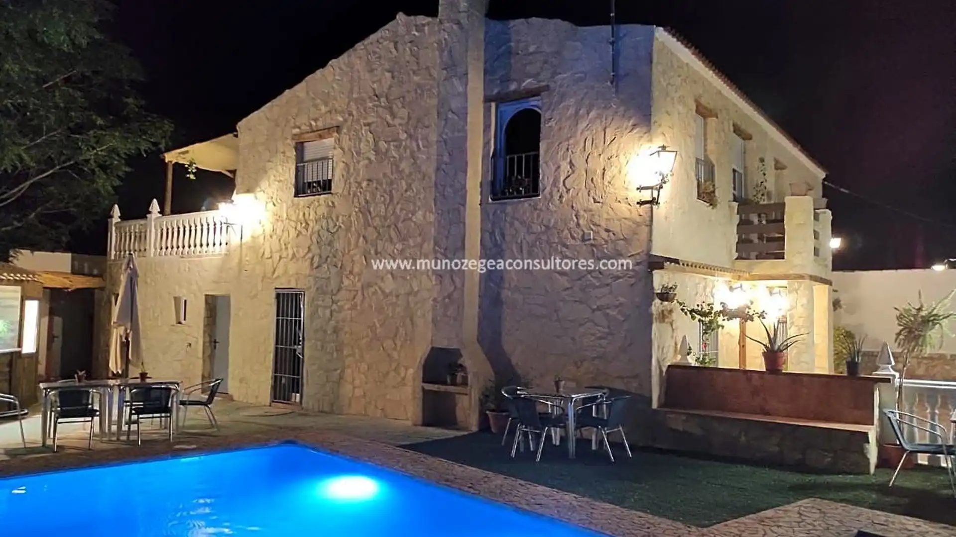 Vista exterior de Casa o chalet en venta en Cabra