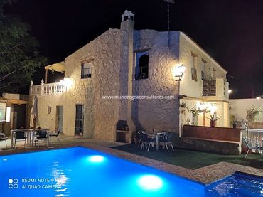 Casa en venda a Cabra