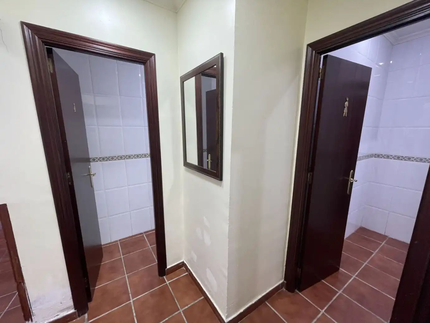 Houses for sale in Algeciras  with Private garden, Terrace and Furnished