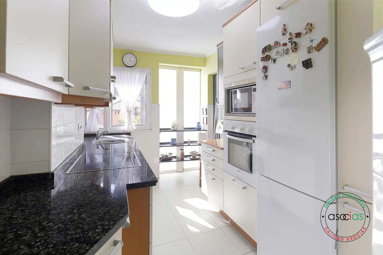 Cocina de Piso en venta en Gijón  con Calefacción, Parquet y Terraza