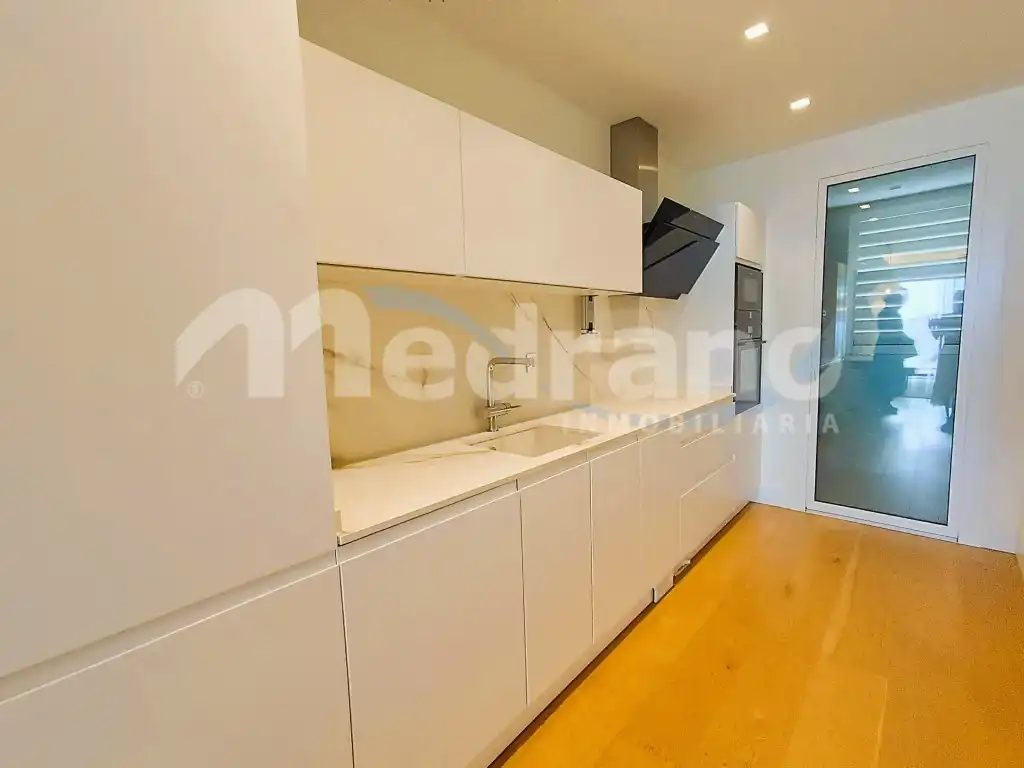 Apartament amb terrassa en venda a Avenida Vicente Llorca Alos, imagen 6