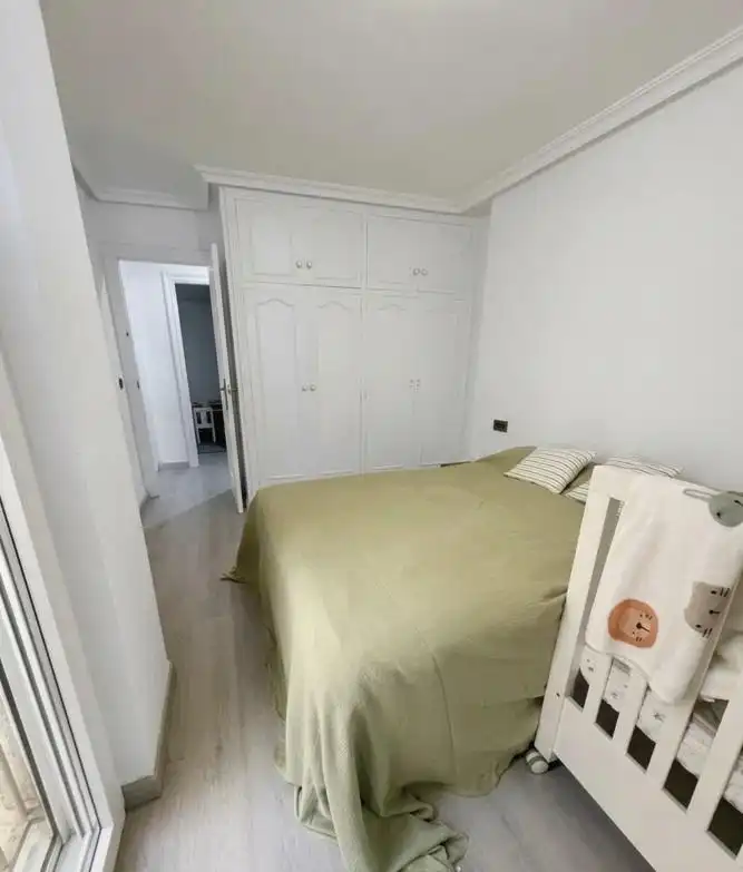 Habitación de Piso en venta en Elche / Elx con Aire acondicionado, Parquet y Terraza