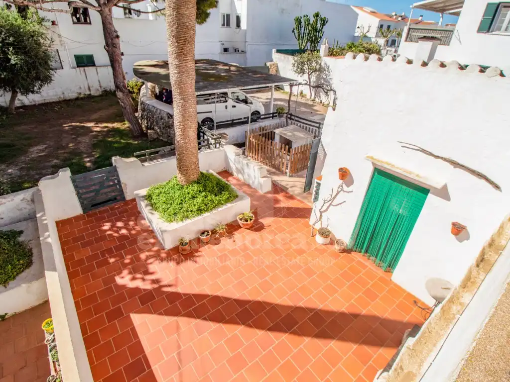 Außenansicht von Haus oder Chalet zum Verkauf in Sant Lluís mit Terrasse