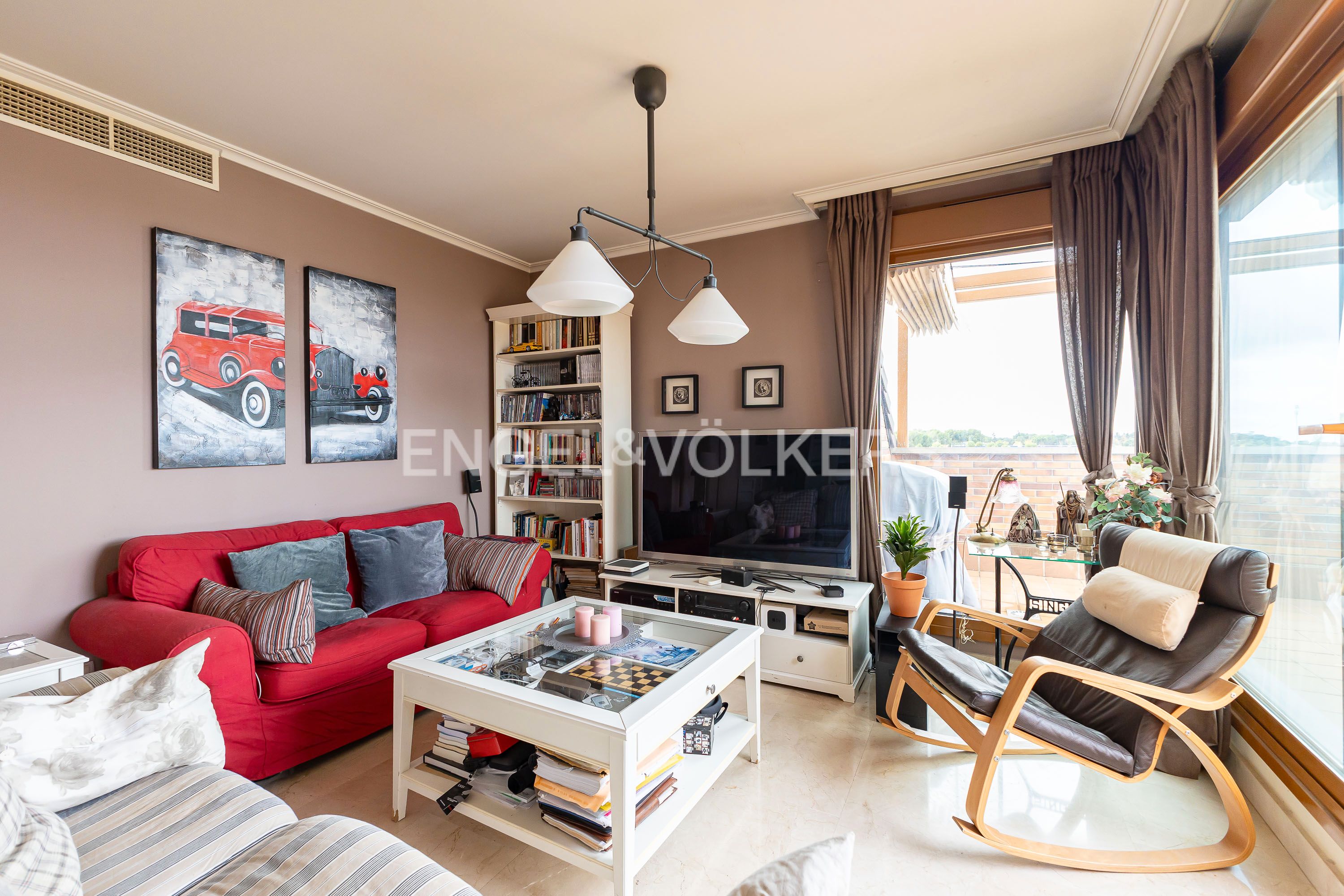 Living room of Attic for sale in Boadilla del Monte  with Air Conditioner, Heating and Parquet flooring