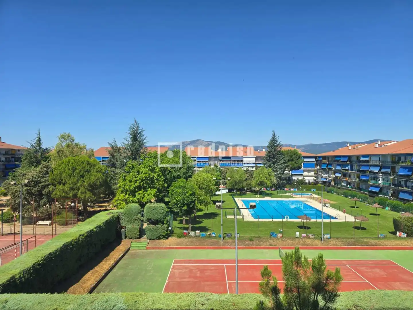 Swimming pool of Flat for sale in Collado Villalba  with Air Conditioner, Heating and Private garden