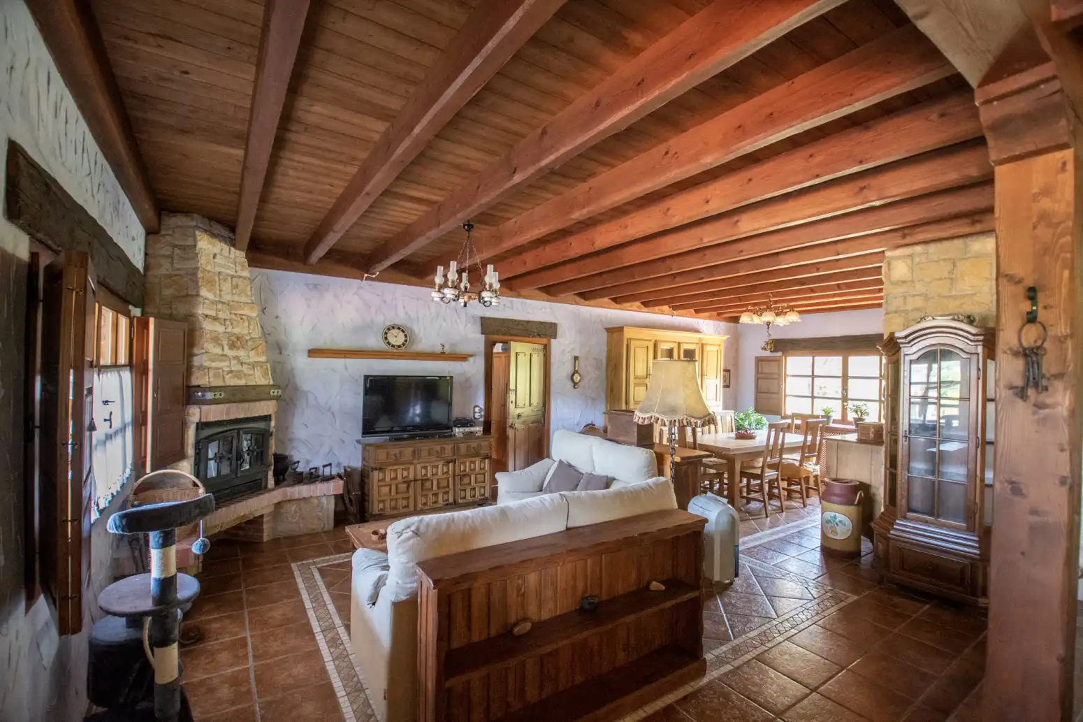 Sala d'estar de Casa o xalet en venda en Villaviciosa amb Calefacció, Jardí privat i Terrassa