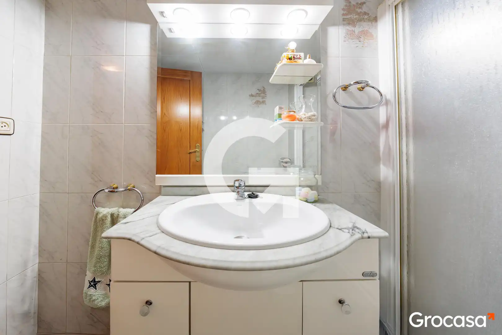 Bathroom of Houses for sale in Terrassa  with Air Conditioner, Heating and Terrace