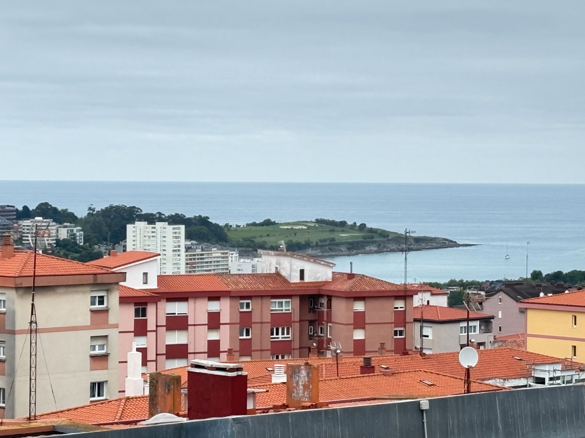 Vista exterior de Pis en venda en Santander amb Calefacció, Parquet i Moblat