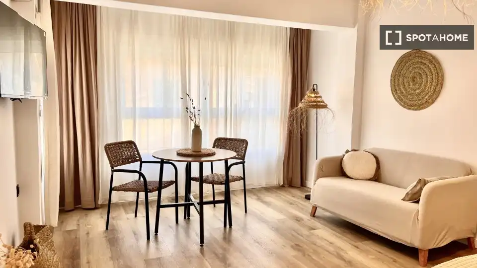 Sala de estar de Piso de alquiler en  Palma de Mallorca con Aire acondicionado, Calefacción y Amueblado