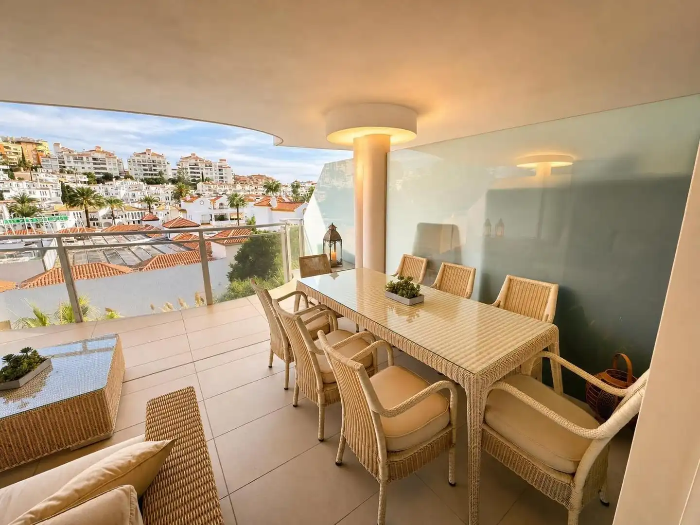 Terraza de Apartamento en venta en Torrequebrada