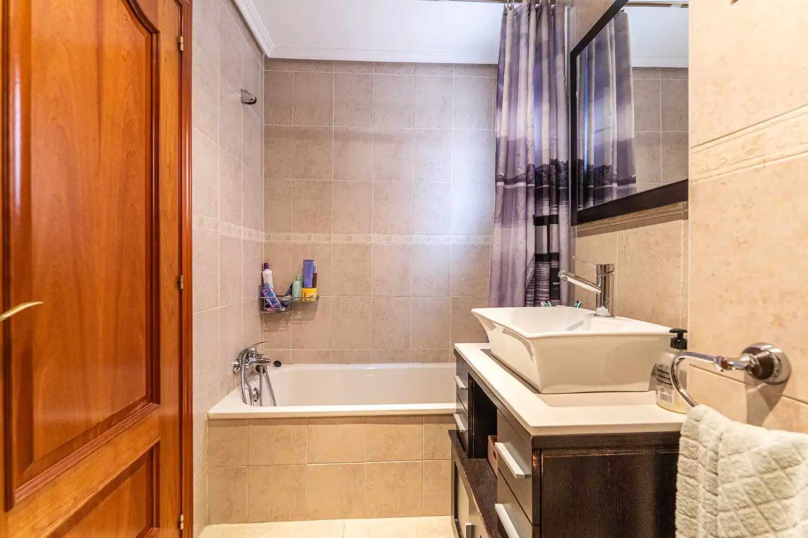 Baño de Piso en venta en Universidad - Hospital