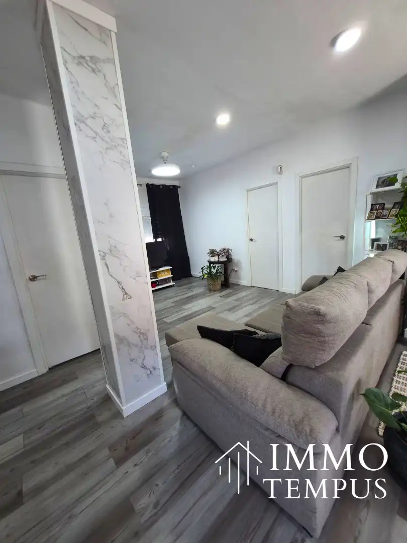 Flat for sale in Terrassa  with Parquet flooring, Terrace and Oven