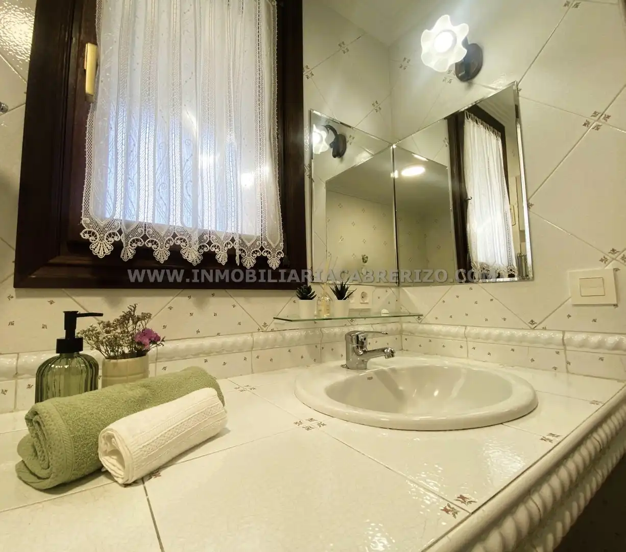 Baño de Casa o chalet en venta en Olóriz / Oloritz con Aire acondicionado, Calefacción y Jardín privado