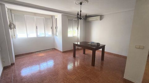 Foto 2 de Piso en venta en Mengíbar, Jaén